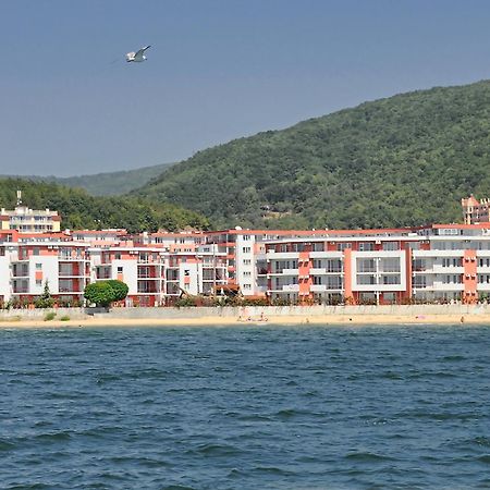 Privilege Beach Apartments Sveti Vlas Exterior foto