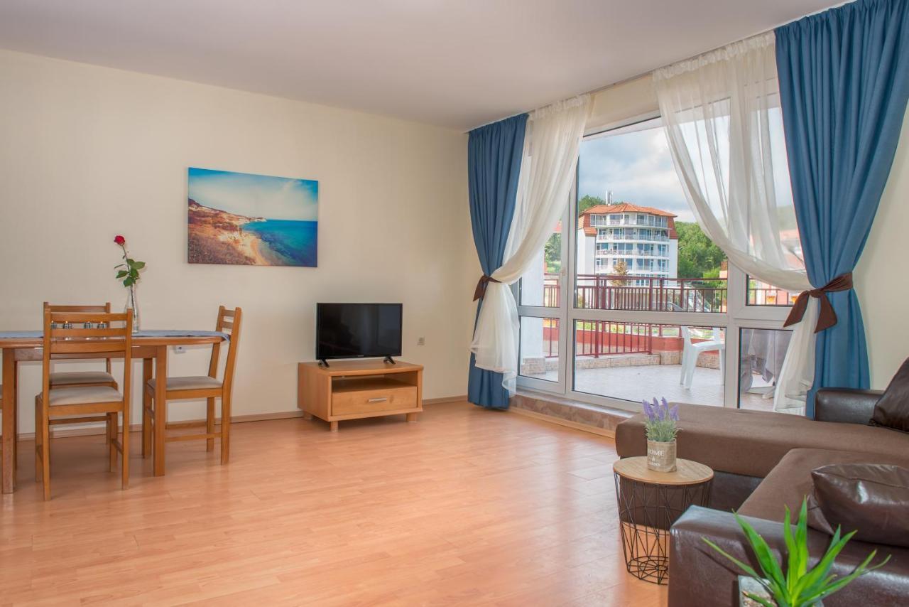 Privilege Beach Apartments Sveti Vlas Exterior foto
