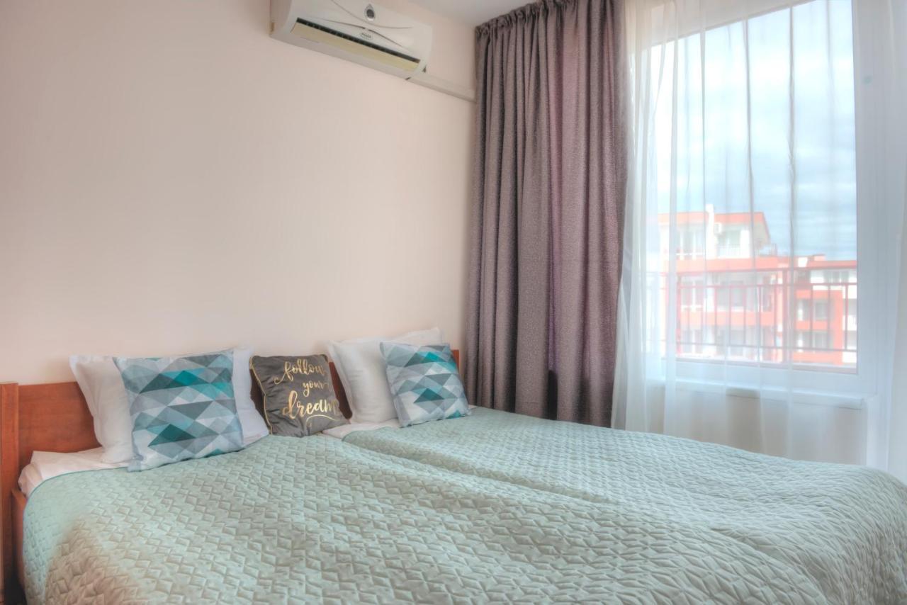 Privilege Beach Apartments Sveti Vlas Exterior foto