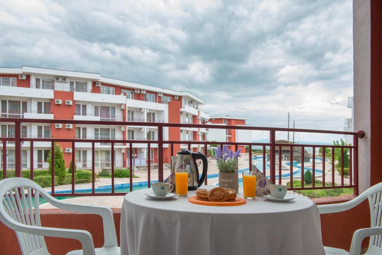 Privilege Beach Apartments Sveti Vlas Exterior foto