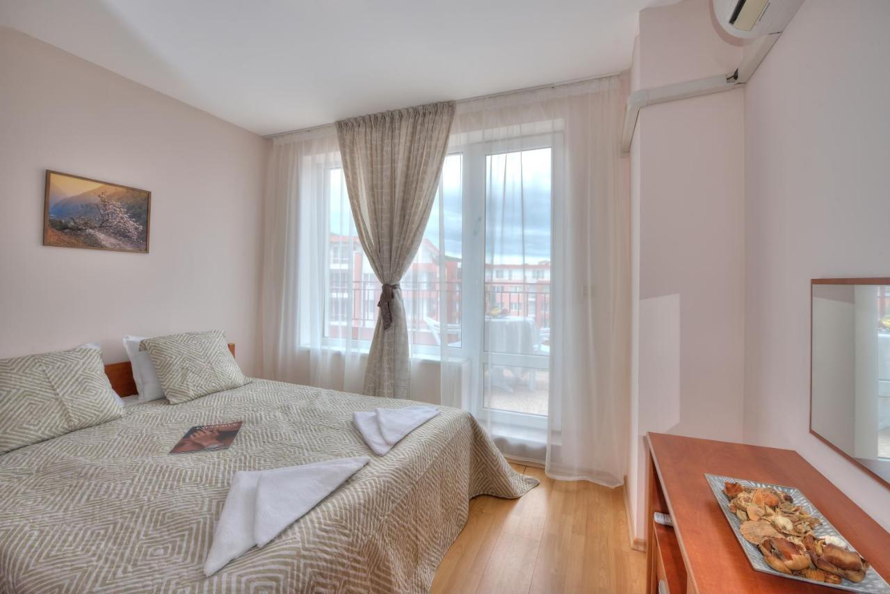 Privilege Beach Apartments Sveti Vlas Exterior foto